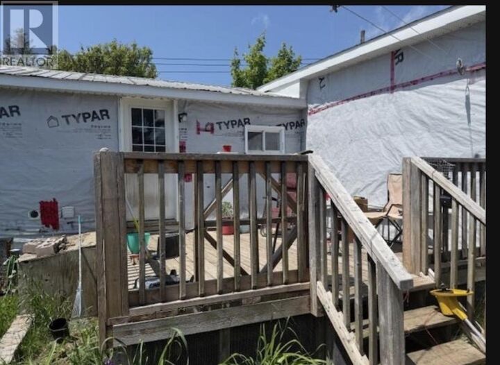 Property Photo:  1 Spruce Ct  ON P6A 5K7 