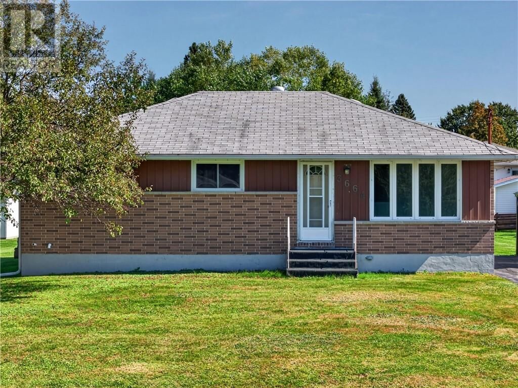 Property Photo:  3664 Claire Street  ON P3N 1H5 