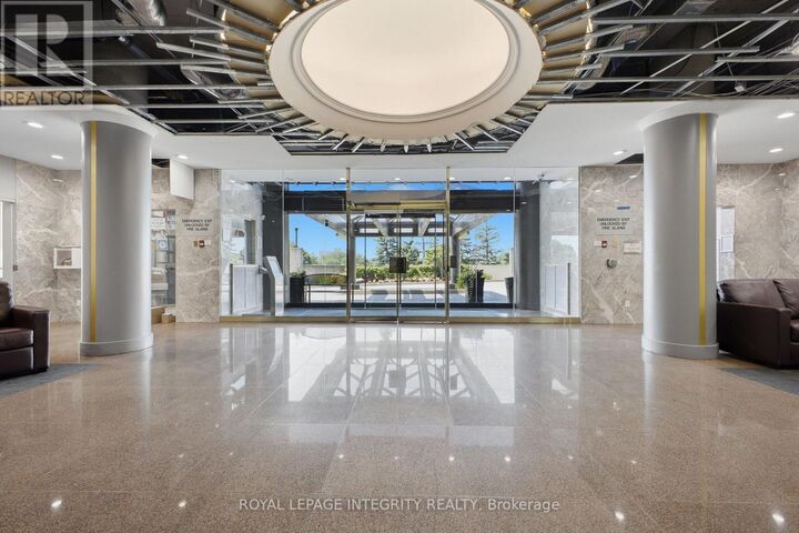 Property Photo:  545 St Laurent Boulevard 803  ON K1K 4H9 