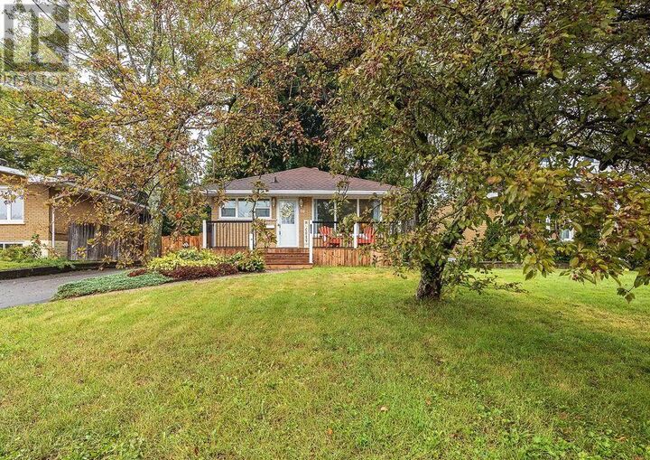 Property Photo: 60 Hussey St ON P6A 4N2