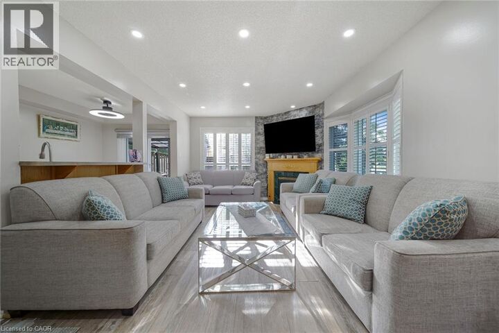 Property Photo:  800 Paramount Drive 1  ON L8J 3V7 