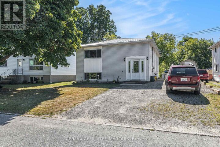 Property Photo:  71 Stephen Street  ON K7A 1K7 