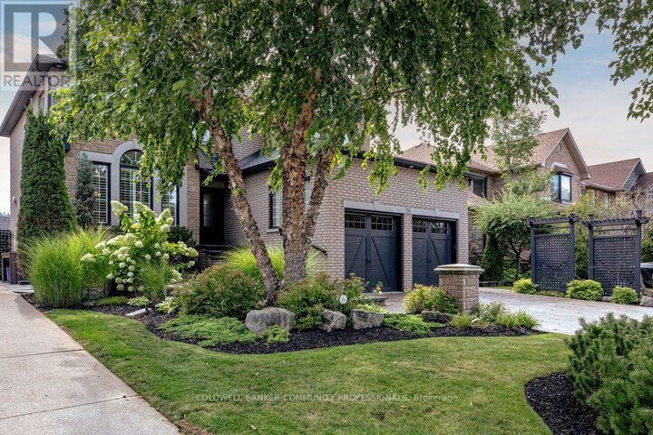 Property Photo: 55 Chianti Crescent ON L8E 5W3