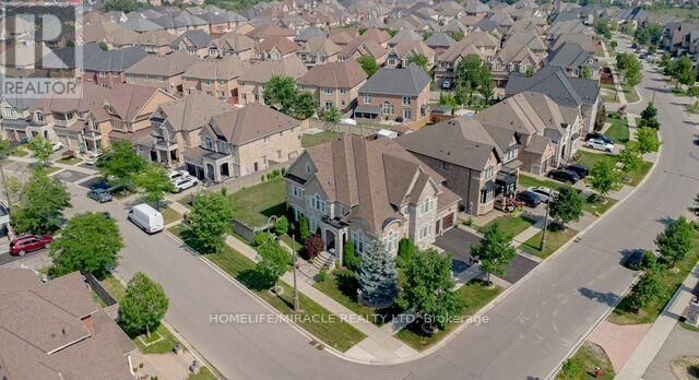 Property Photo:  37 Degrey Drive  ON L6P 3X5 