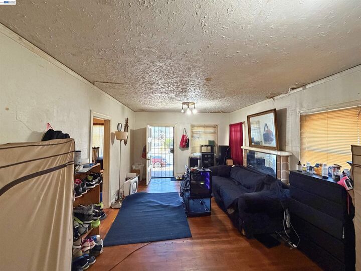 Property Photo: 1514 Russell St CA 94703