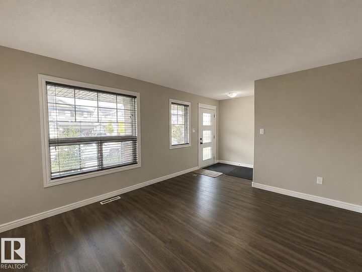 Property Photo:  2251 Casey Crescent SW  AB T6W 3M8 