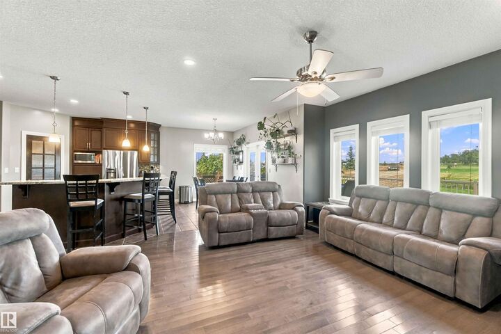 Property Photo:  50516 Rge Rd 160  AB T8A 3K4 