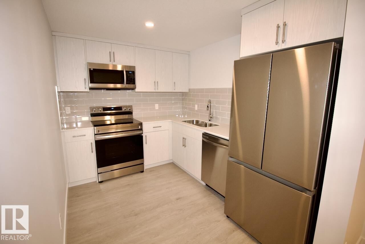 Property Photo:  3862 Chrustawka Place SW Bsmt  AB T6W 4M9 
