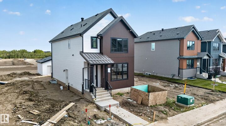 Property Photo:  18707 130 Street NW  AB T6V 0P2 