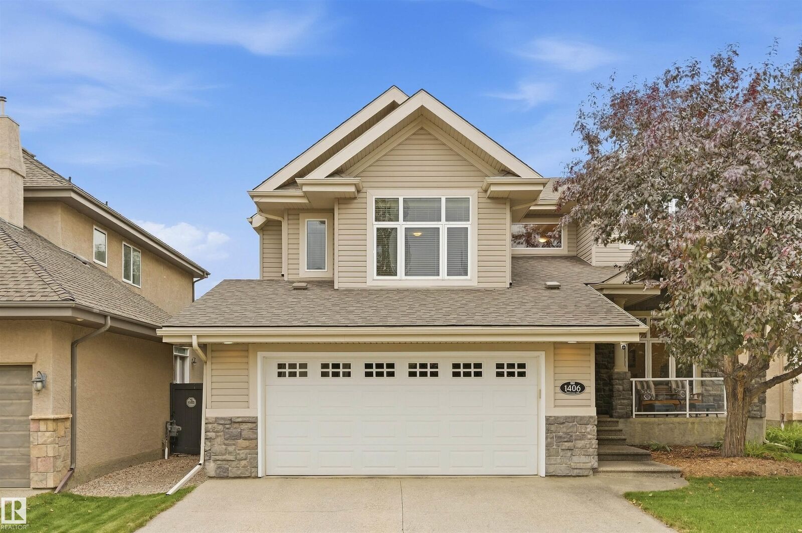 Property Photo:  1406 Thorogood Lane NW  AB T6R 3K6 