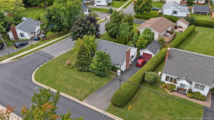 Property Photo:  117 Fulton Avenue  NB E3A 2B7 