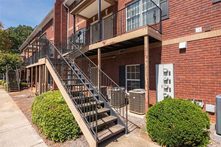 Property Photo:  105 Whitehead Road 15  GA 30606 