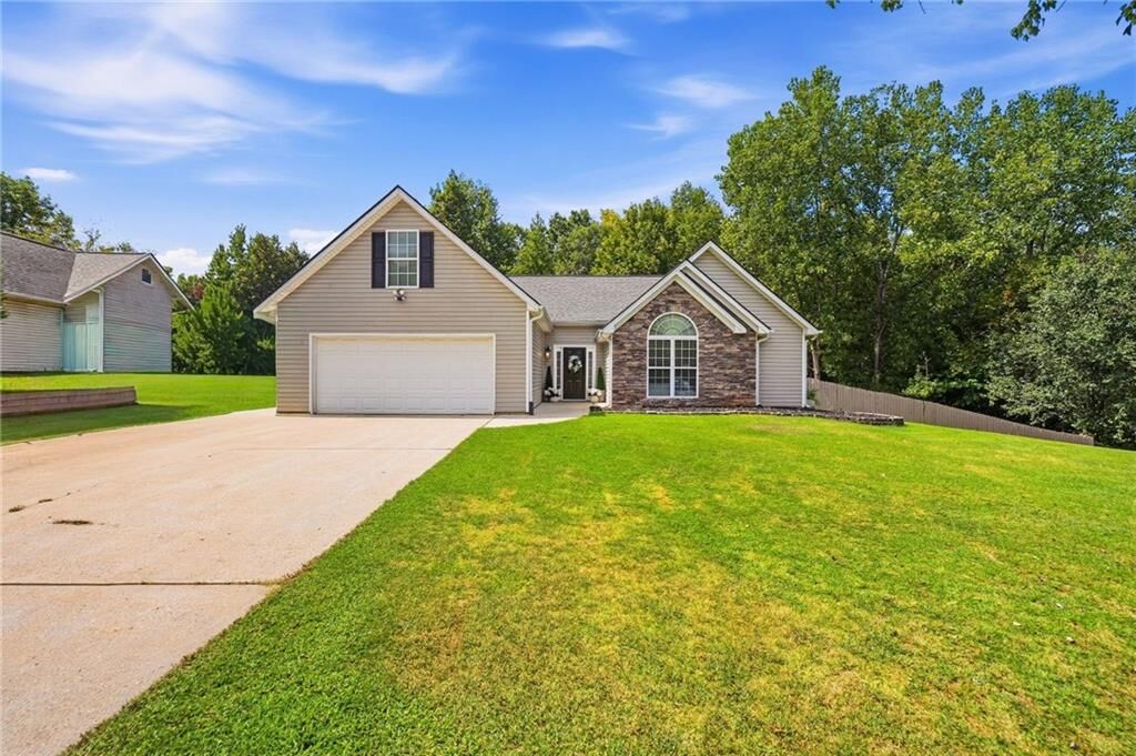 Property Photo:  198 Celestial Run  GA 30680 
