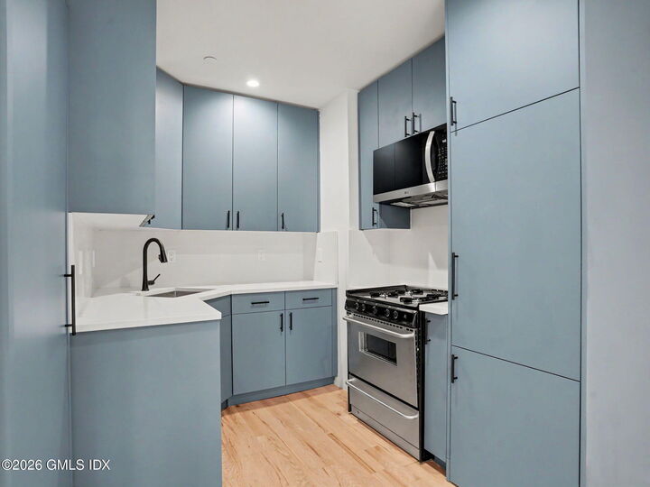 Property Photo: 18-20 Greenwich Avenue 2-2 CT 06830