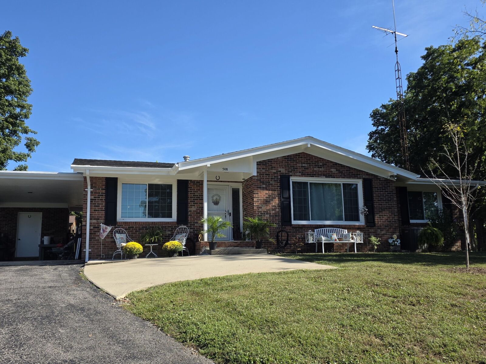 Property Photo:  508 S Bragg Street  KY 40468 