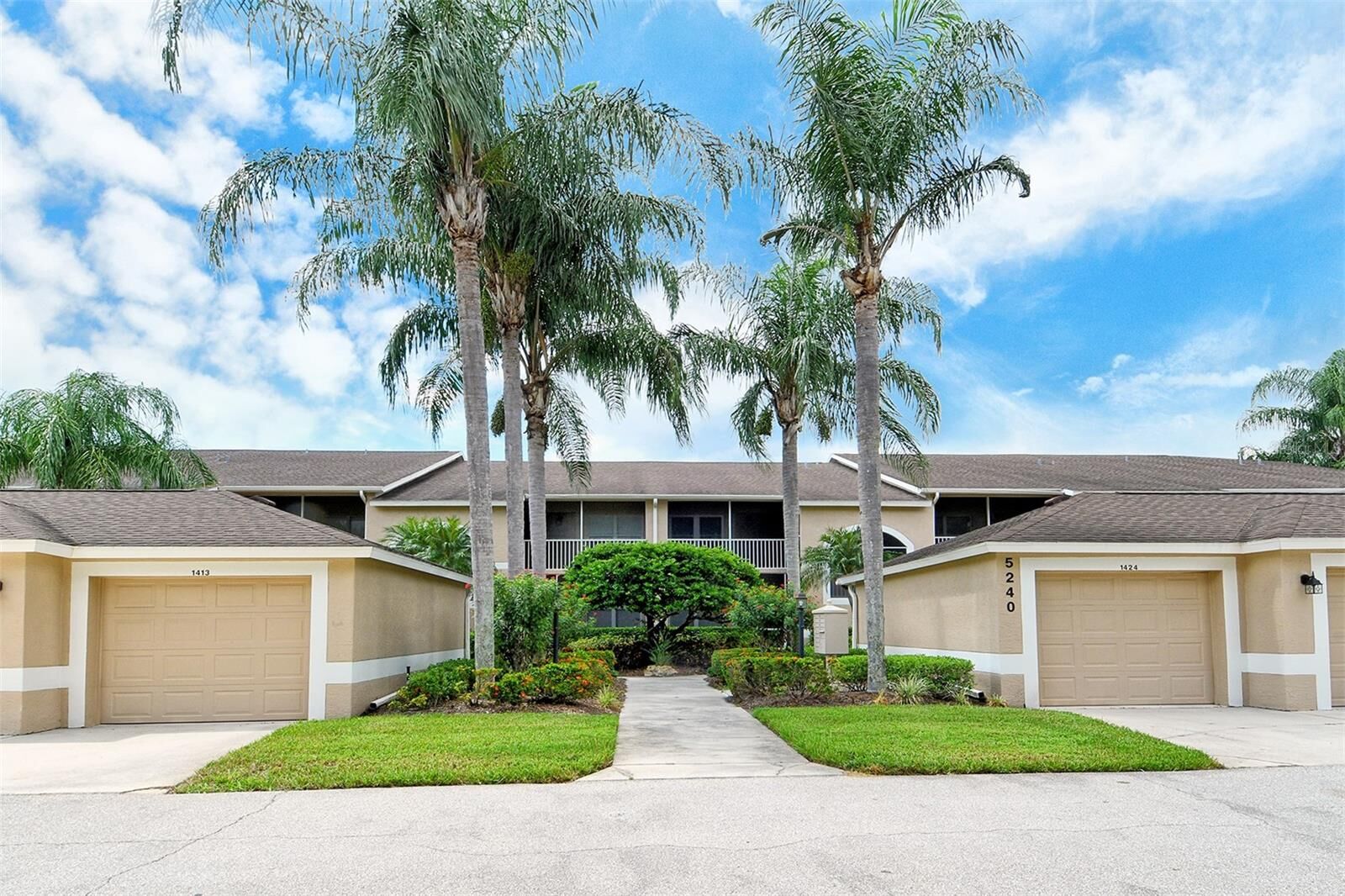 Property Photo:  5240 Hyland Hills Avenue 1415  FL 34241 
