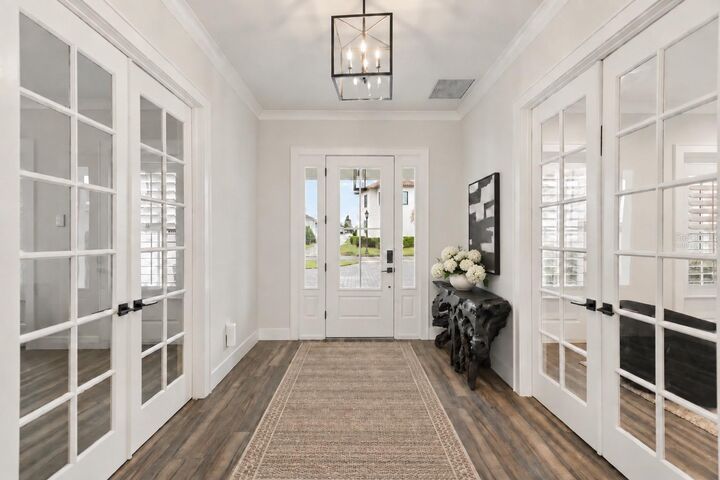 Property Photo:  907 Celadon Street  FL 34787 