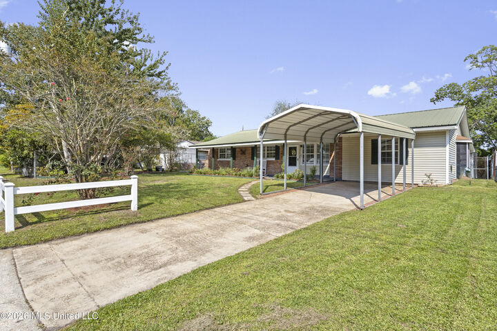 Property Photo:  3214 Wesley Street  MS 39567 
