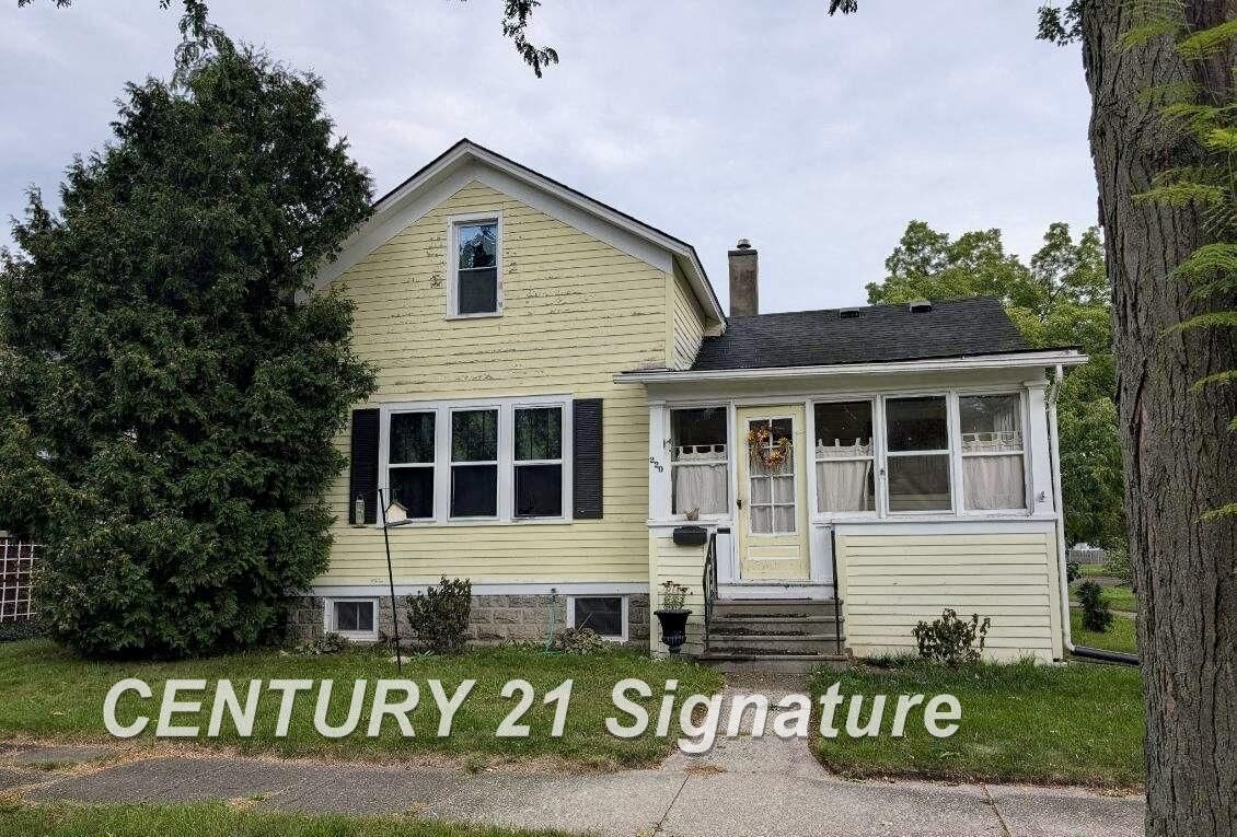Property Photo:  220 S Charles Street  MI 48602 