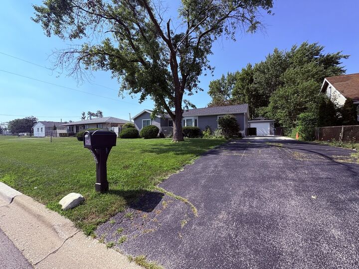 Property Photo:  7756 W 81st Place  IL 60455 