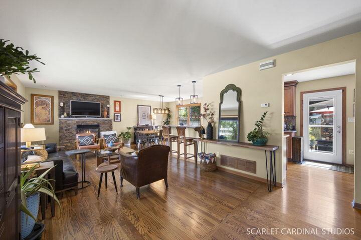 Property Photo:  328 Spruce Drive  IL 60540 