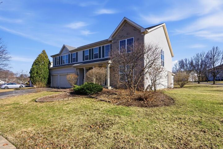 Property Photo: 829 Lindsey Lane IL 60440