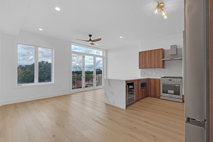 Property Photo:  3630 N Harlem Avenue 510  IL 60634 