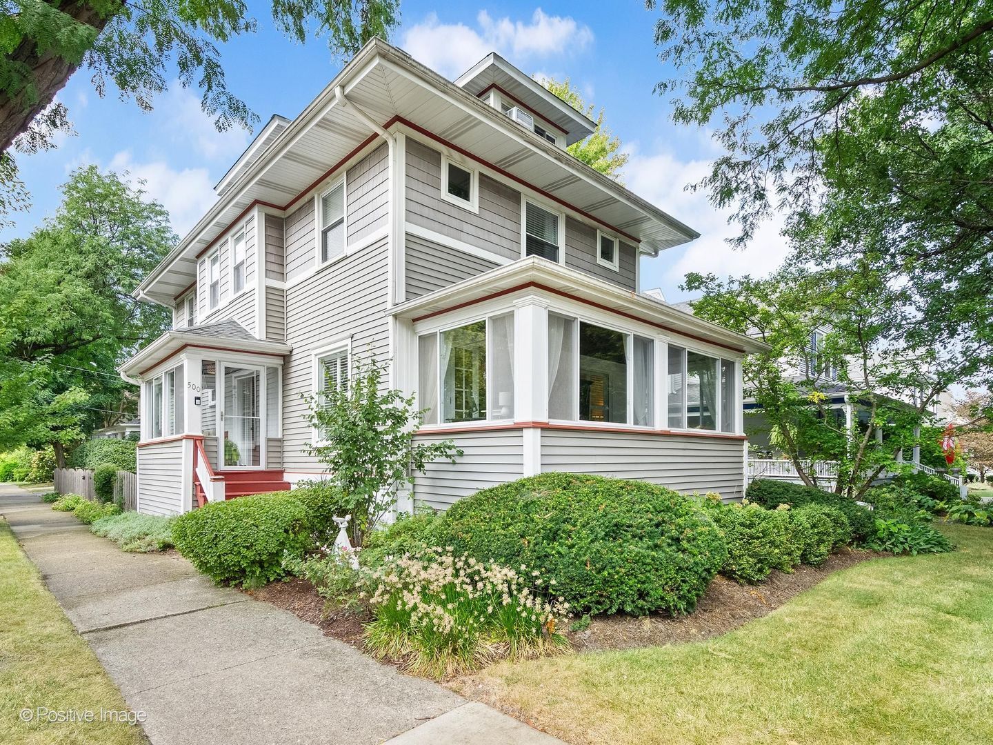 Property Photo:  500 N Ashland Avenue  IL 60526 