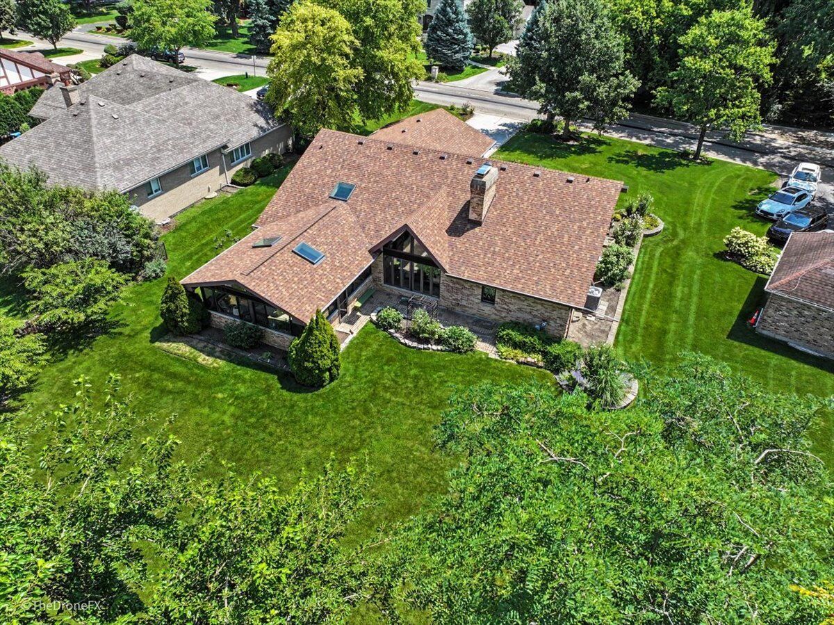 Property Photo:  254 Wood Glen Lane  IL 60523 