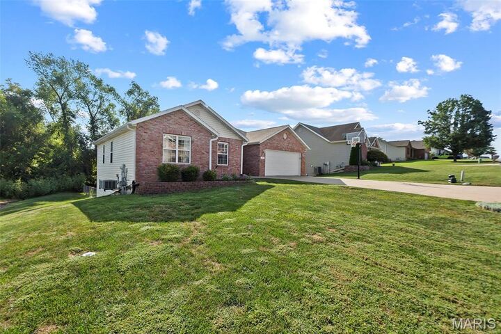 Property Photo:  398 Mark Avenue  MO 63755 