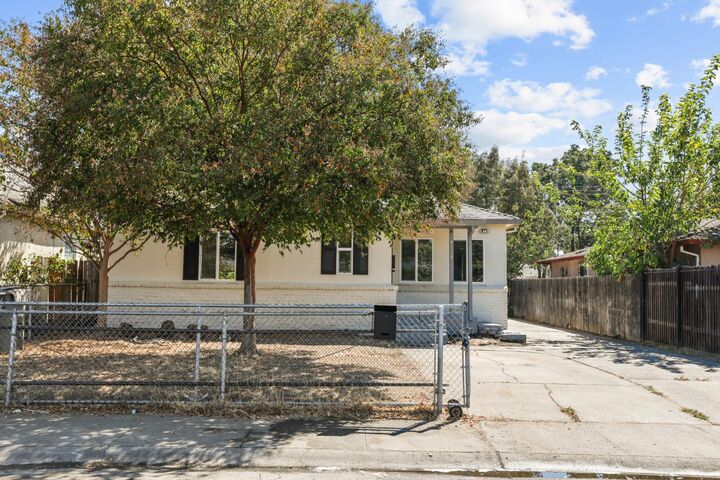 Property Photo: 3418 20th Avenue CA 95820