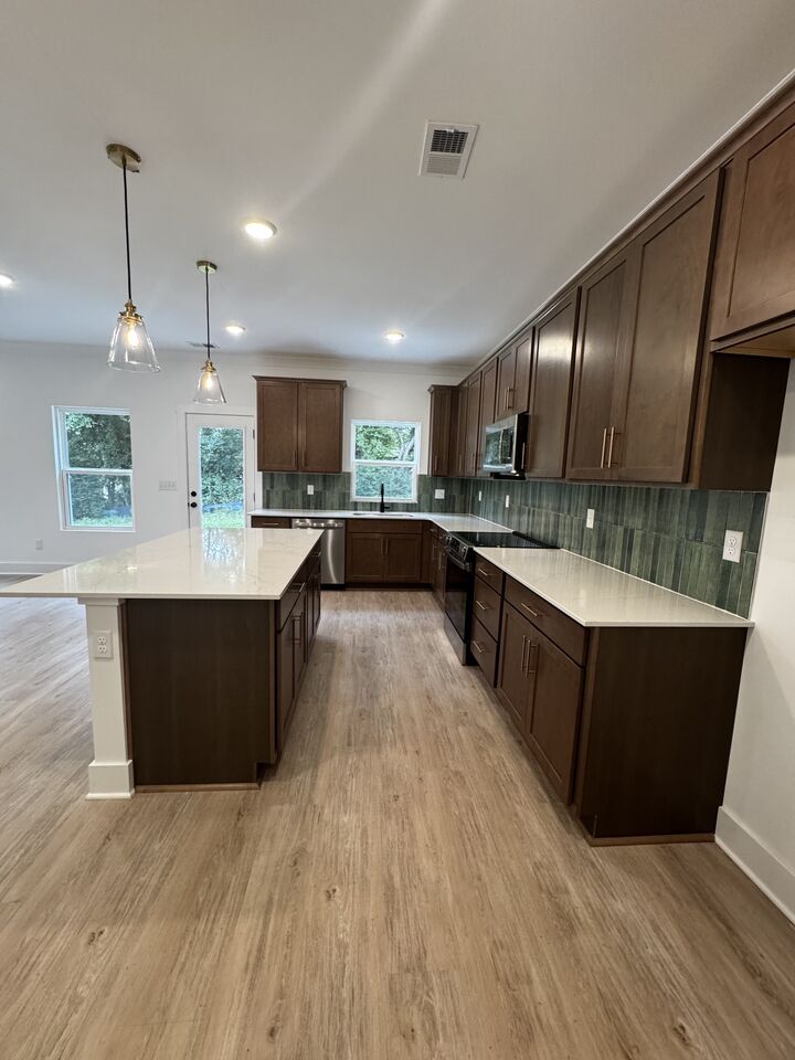 Property Photo: 1345 Valley Ridge Dr TN 37066