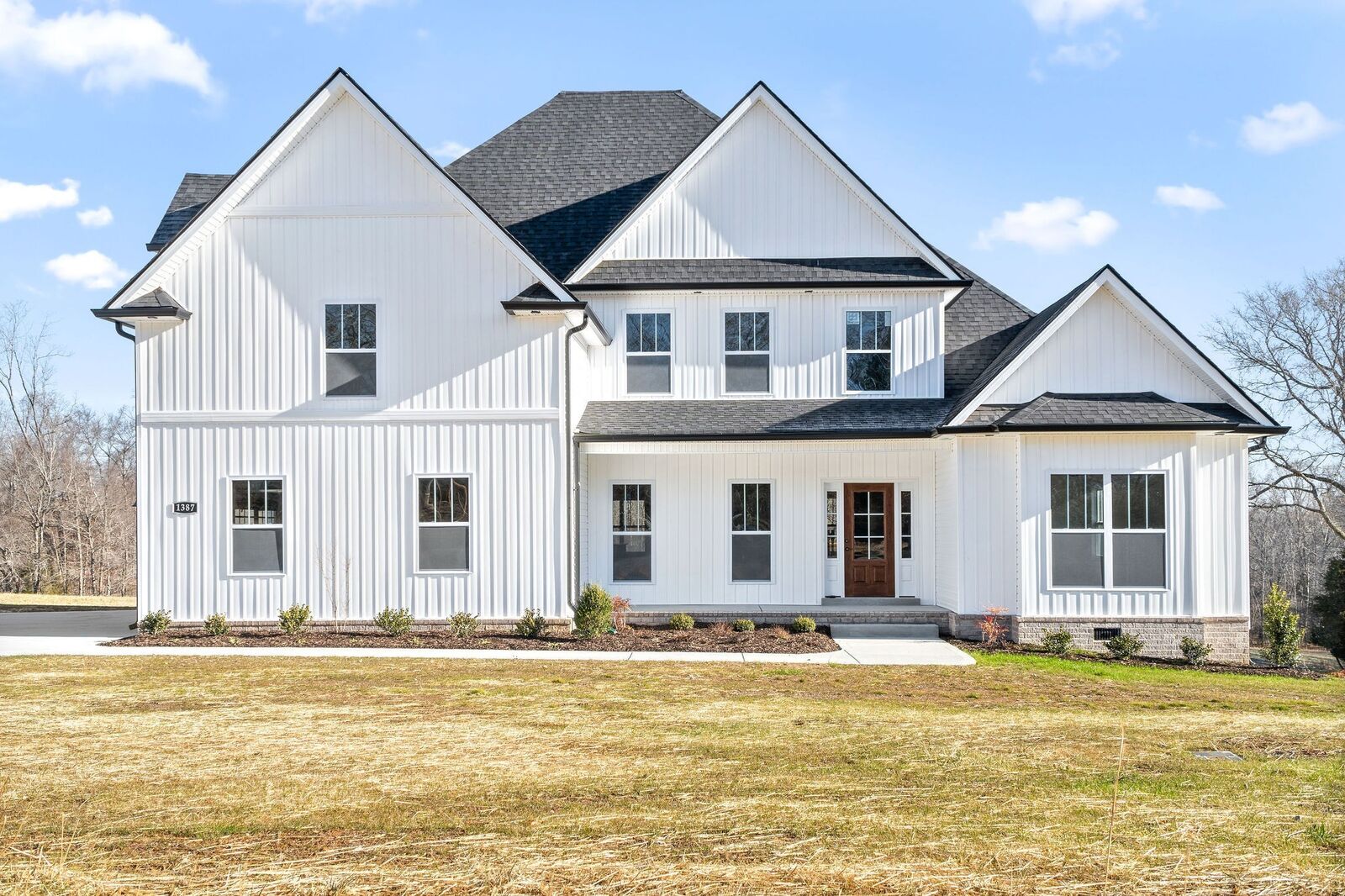 Property Photo: 4987 Hunter Rd TN 37171
