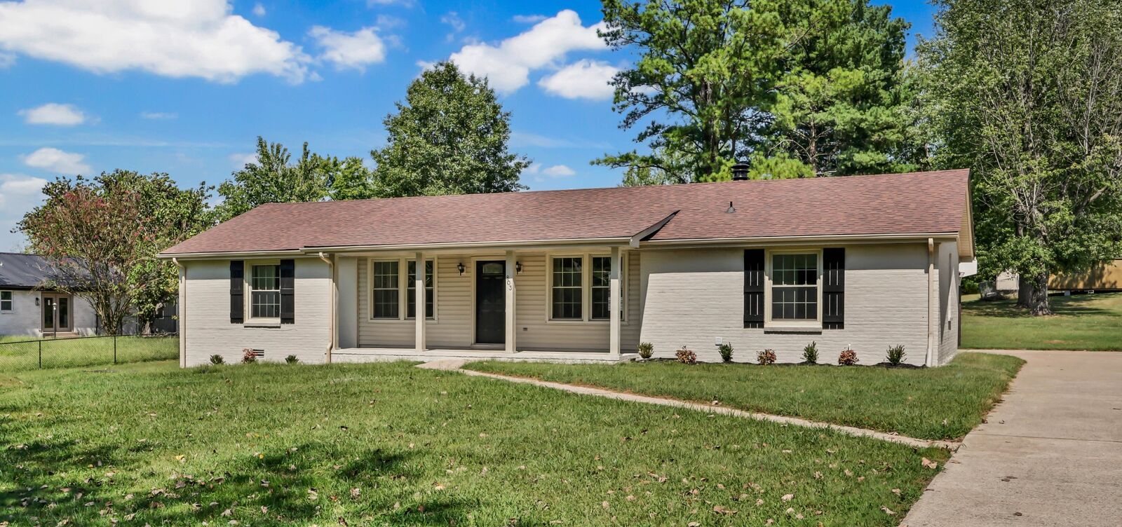 Property Photo:  803 Laurel Dr  TN 37043 