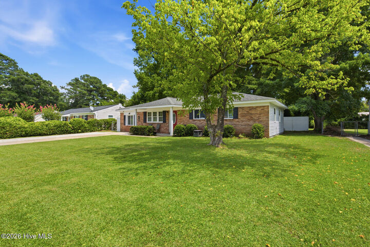 Property Photo:  209 Ramsey Drive  NC 28540 