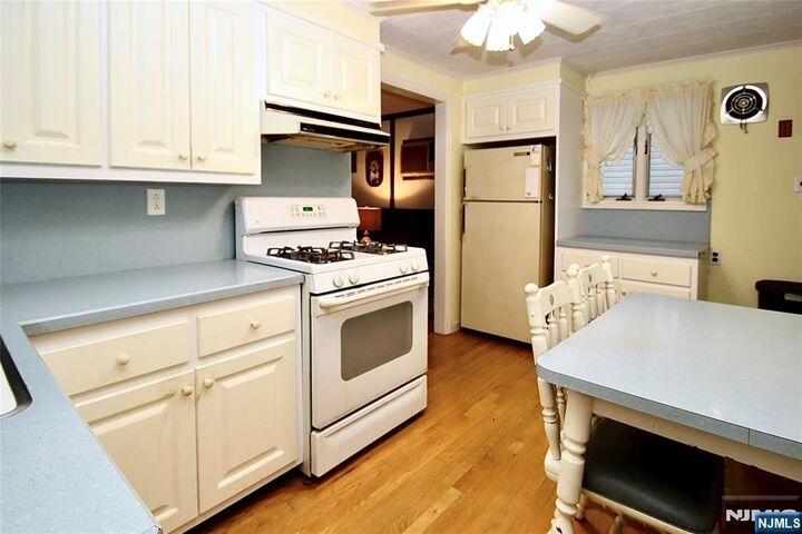 Property Photo:  25-01 Romaine  NJ 07410 