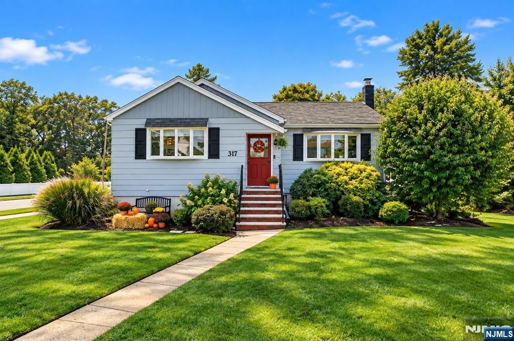 Property Photo: 317 Newark Pompton Turnpike NJ 07444