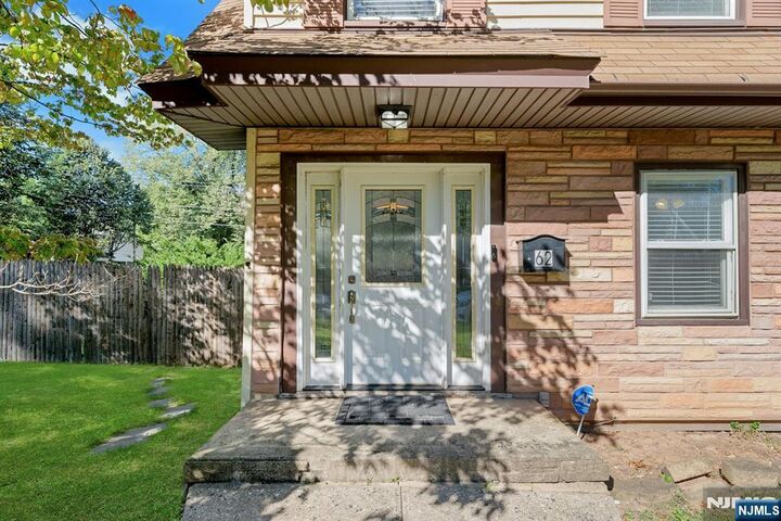 Property Photo:  62 Elliot Place  NJ 07018 