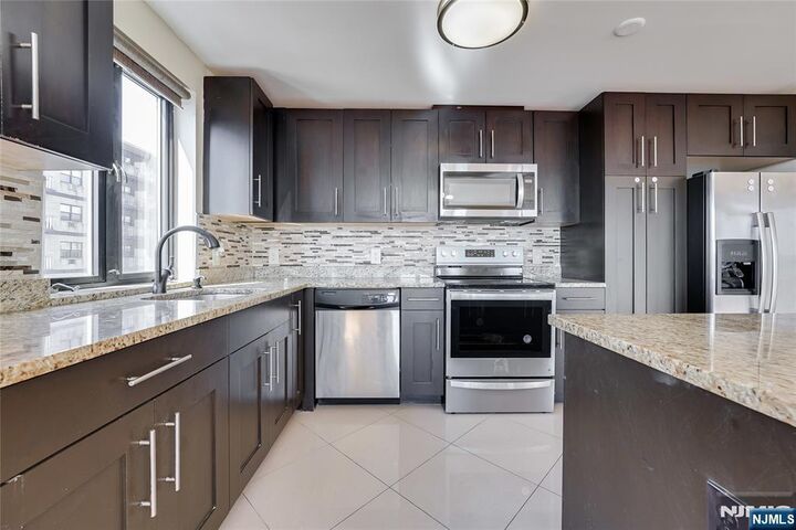 Property Photo: 29 1st Street 702 NJ 07601