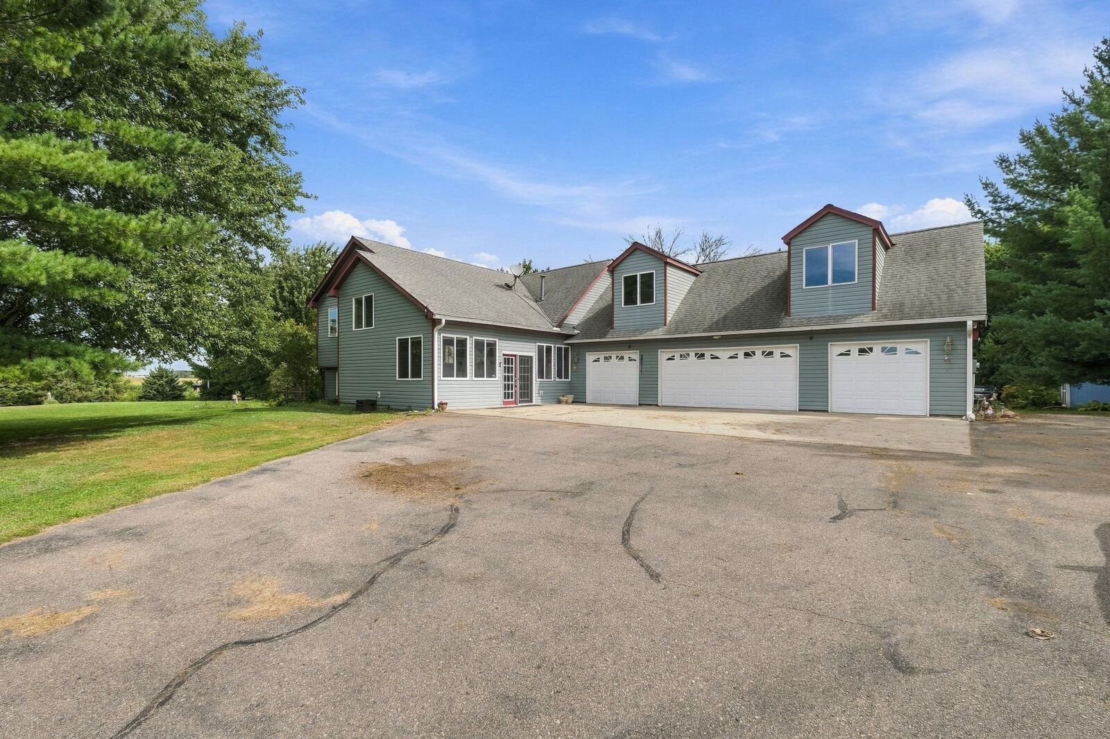 Property Photo: 20077 Xeon Avenue MN 55352