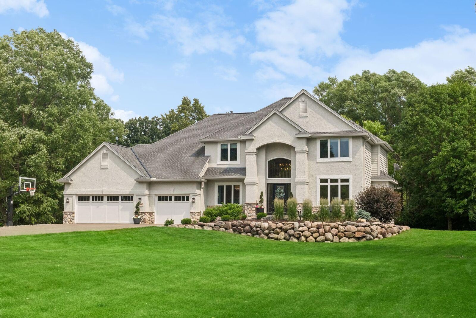 Property Photo:  2260 Fieldstone Place  MN 55359 
