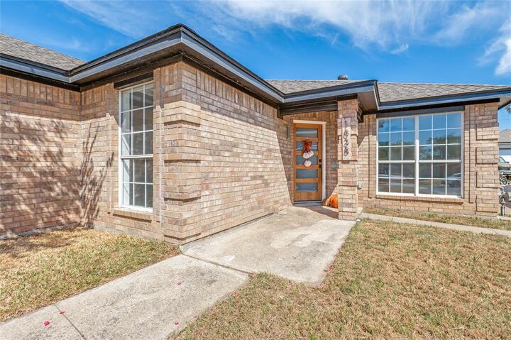 Property Photo:  1838 San Antonio Street  TX 75051 