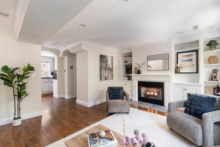Property Photo:  7 Ringgold St 2  MA 02118 