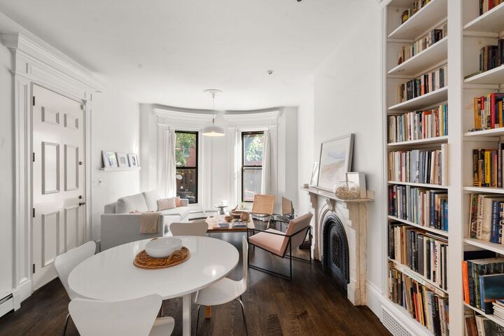 Property Photo:  92 W Springfield Street 2  MA 02118 