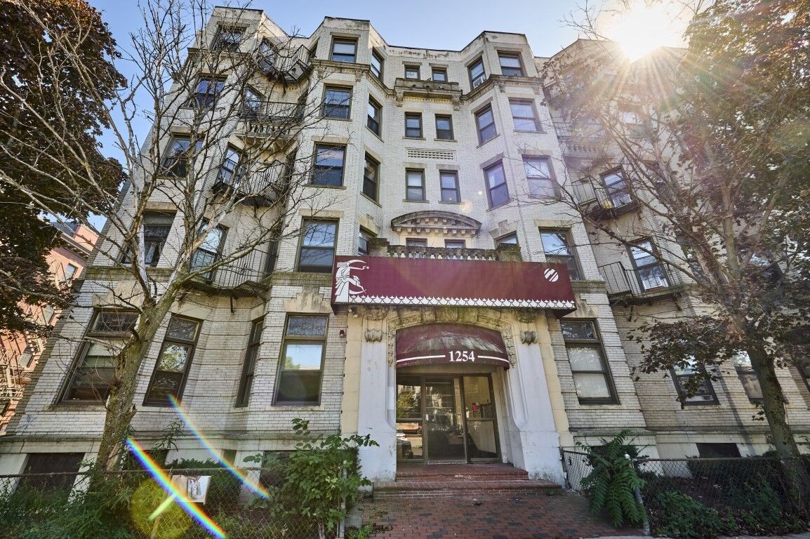 Property Photo:  1254 Commonweath Ave. 11  MA 02134 