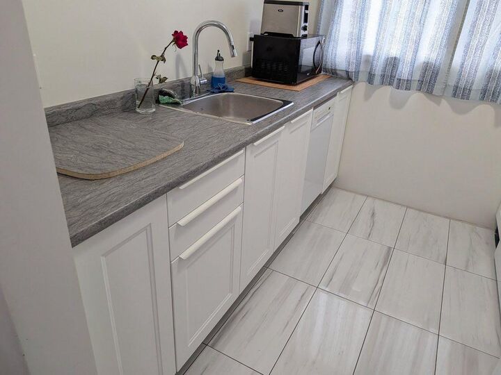 Property Photo:  5425 Pensacola Crescent SE 19  AB T2A 2G7 