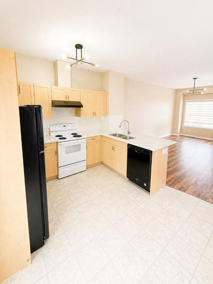 Property Photo:  111 Tarawood Lane NE 204  AB T3J 0C1 