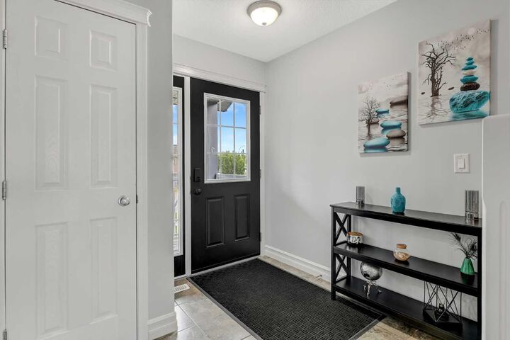 Property Photo:  18 Pinnacle Street  AB T8W 0A9 