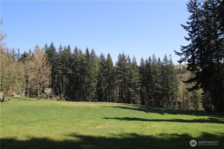 Property Photo:  17635 SE Cougar Mountain Drive  WA 98006 