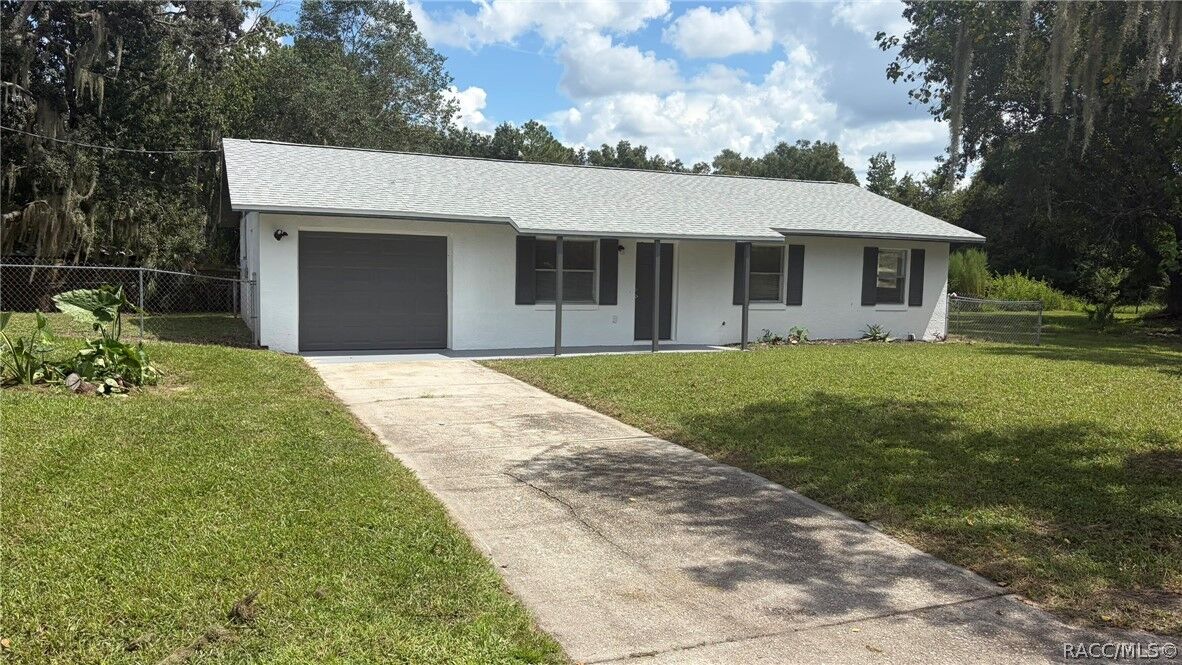 Property Photo: 2355 & 2377 S Whitier Point FL 34448